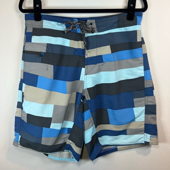 Patagonia Mens Wavefarer Board Shorts Blue Gray Geometric Pocket Athletic  Sz 31 - Picture 1 of 14